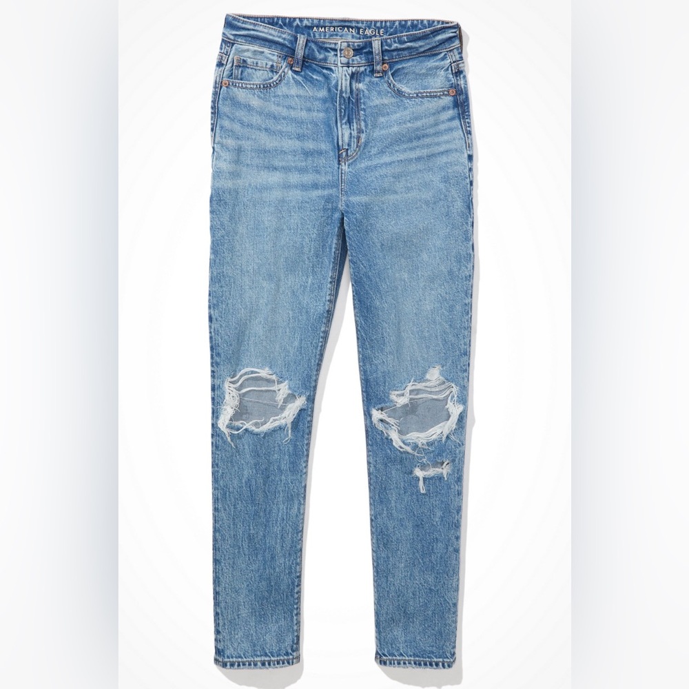 American Eagle Strigid Ripped Mom Jeans